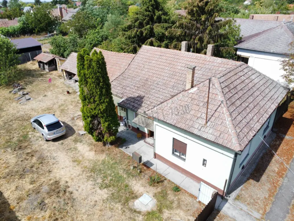 Eladó Családi ház, Tiszanána, Nincs megadva, Fő út, 78nm, 11900000 Ft