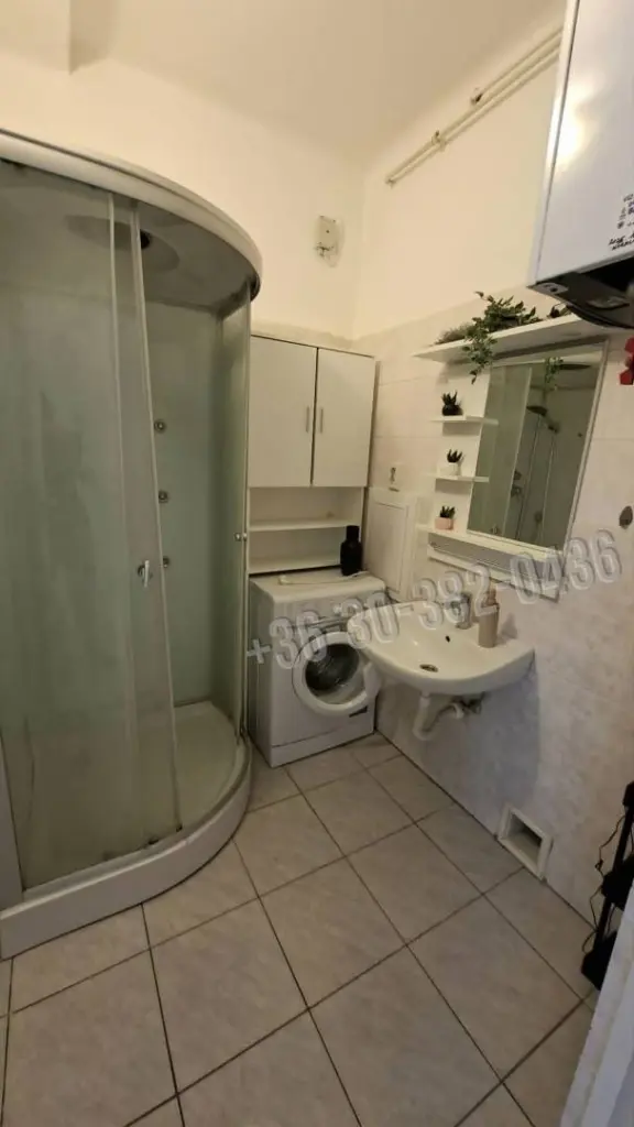 Eladó Társasházi lakás, Budapest IX. kerület, Rehabilitációs terület, Üllői út, 59nm, 75000000 Ft