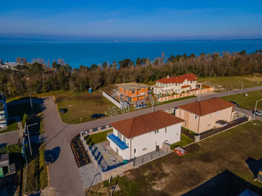 Eladó Ikerház, Siófok, Szabadifürdő, 120nm, 159000000 Ft