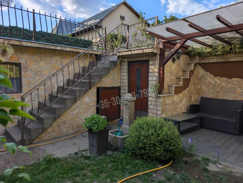 Eladó Ikerház, Budapest XI. kerület, Kelenföld, 138nm, 134990000 Ft