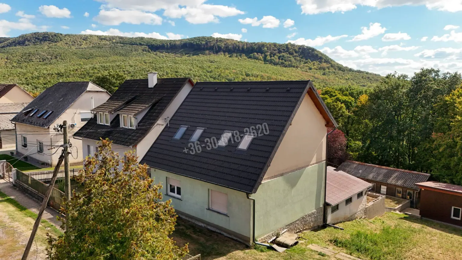 Eladó Ikerház, Szendehely, Nincs megadva, Rózsa Ferenc utca, 134nm, 69900000 Ft