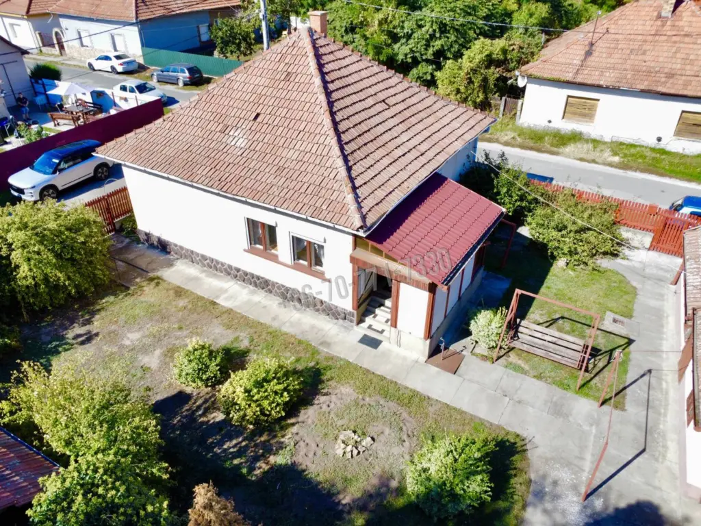 Eladó Családi ház, Jászapáti, Városközpont, Széchenyi utca, 63nm, 12000000 Ft