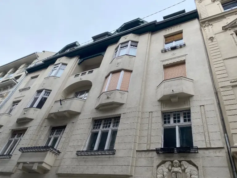 Eladó Lakás, Budapest VI. kerület, Lázár utca, 92nm, 910000 Ft