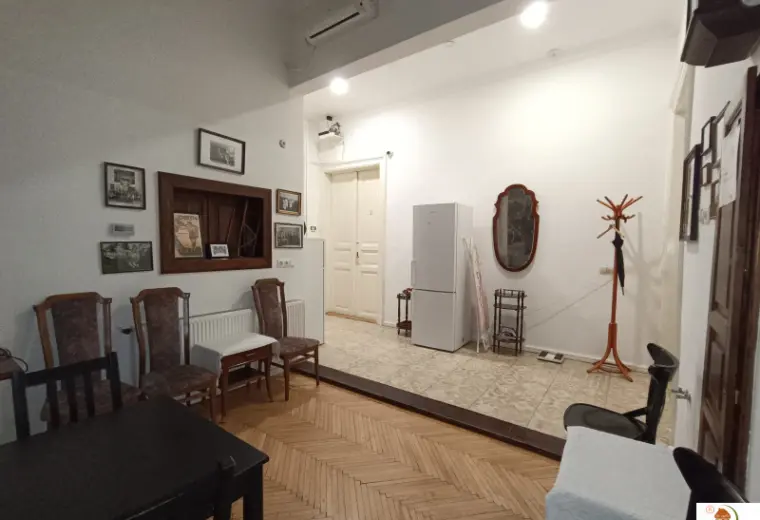 Eladó Lakás, Budapest VII. kerület, TÁGAS INGATLAN NÉGY APARTMANNAL, SZUPER KÖZLEKEDÉSNÉL, 158nm, 242420000 Ft