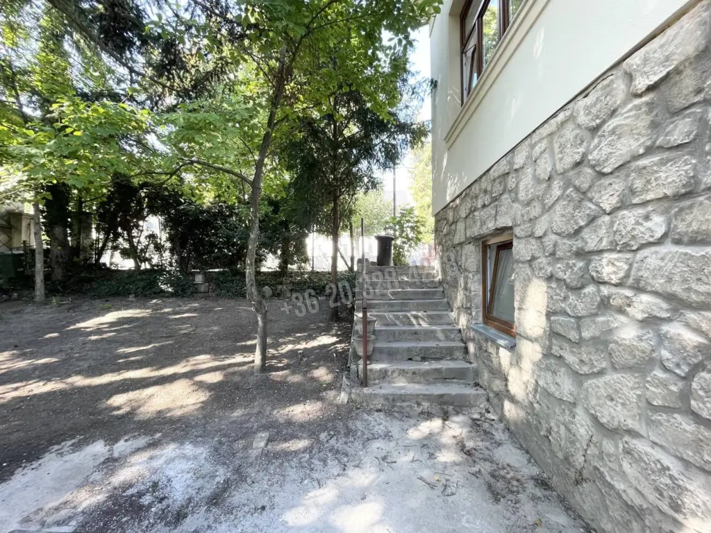 Eladó Villa, kastély, Sopron, Alsólőverek, 272nm, 229000000 Ft