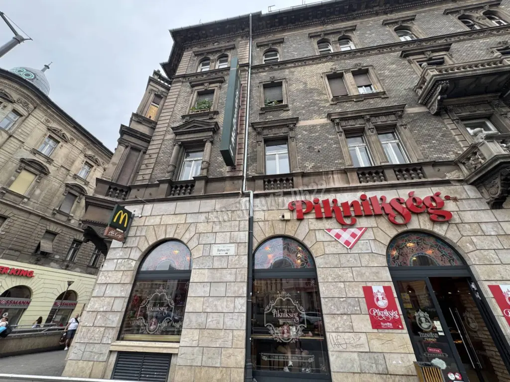 Eladó Társasházi lakás, Budapest VII. kerület, Erzsébetváros (Nagykörúton kívül), 115nm, 114990000 Ft