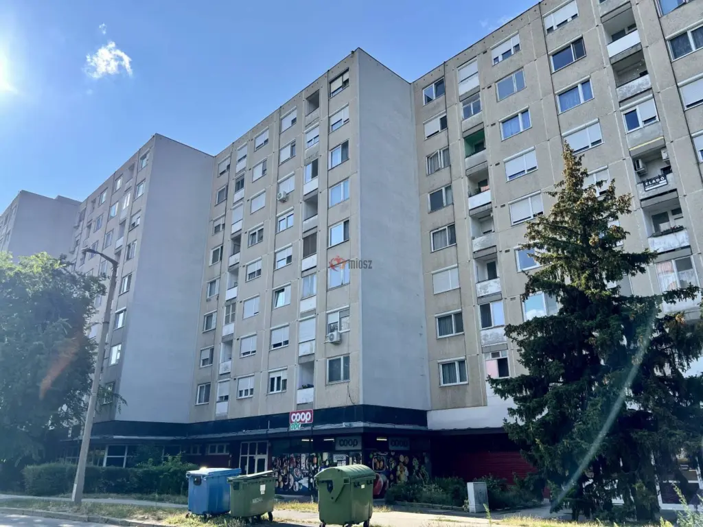 Eladó Panellakás, Veszprém, Jutasi úti lakótelep, Munkácsy Mihály utca, 53nm, 43900000 Ft
