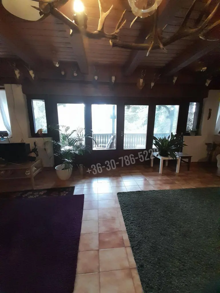 Eladó Villa, kastély, Göd, Alsógöd, 536nm, 710000000 Ft